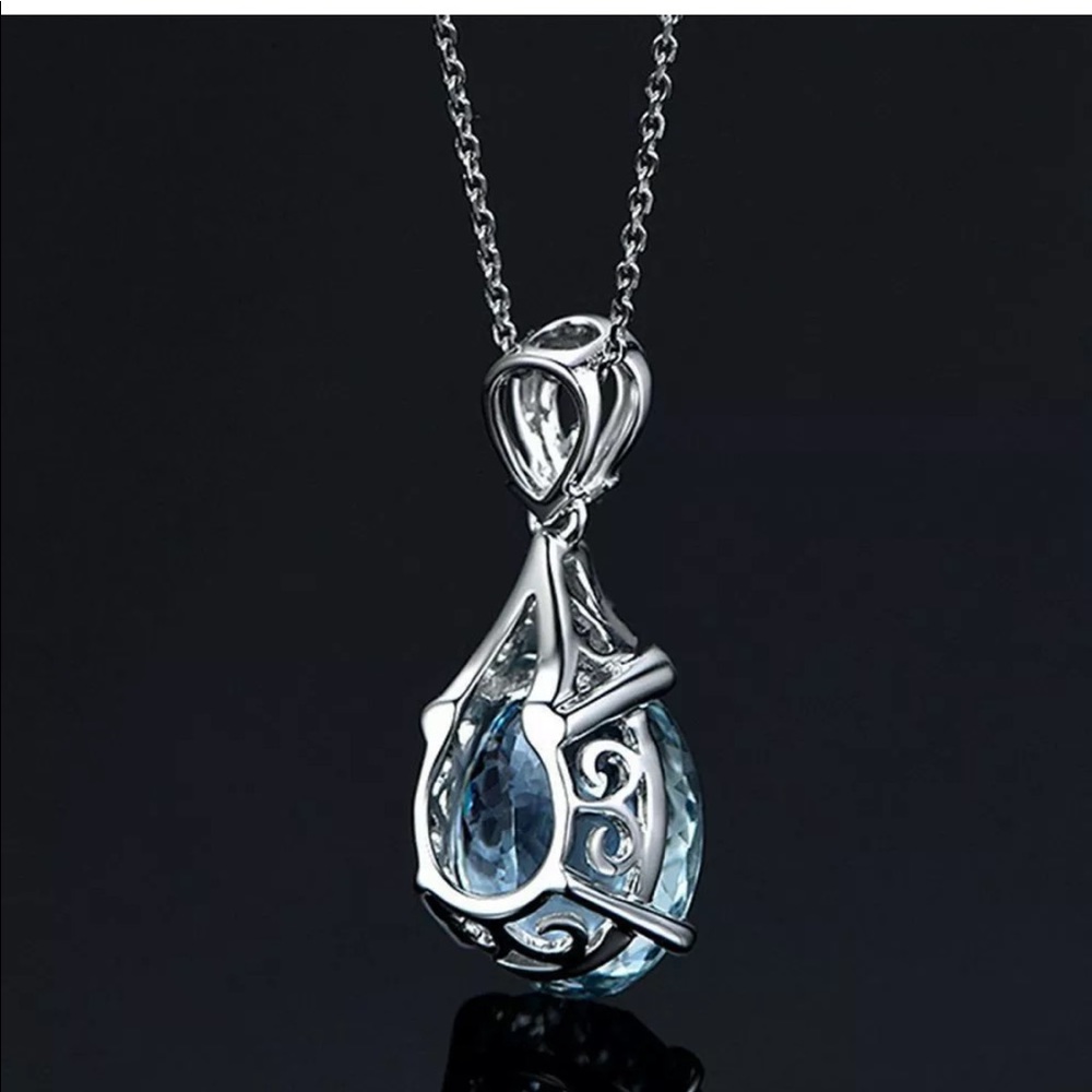 New Light blue natural stone necklace pendant - Picture 7 of 8